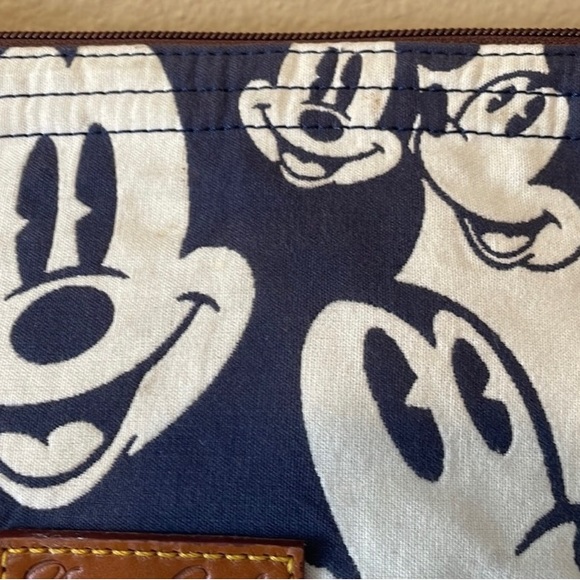 Dooney & Bourke Mickey in cloth edition limited - Picture 4 of 15